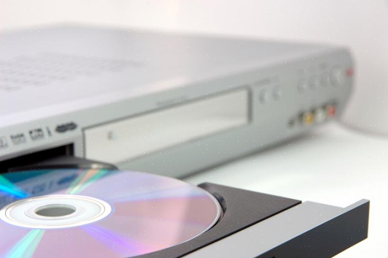 להלן השלבים להמרת קלטות VHS ל- DVD