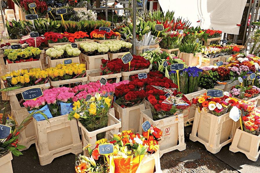 עליכם לשווק את חנות הפרחים המקוונת שלכם לכמה שיותר אנשים