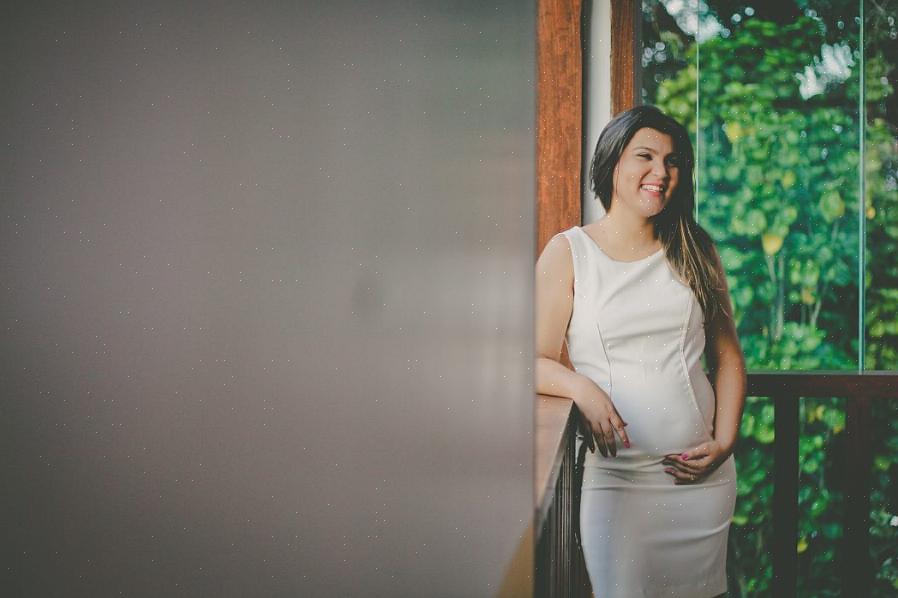 אלה כמה מהדברים שאתה יכול לעשות כדי להקל על מקום העבודה שלך בהריון