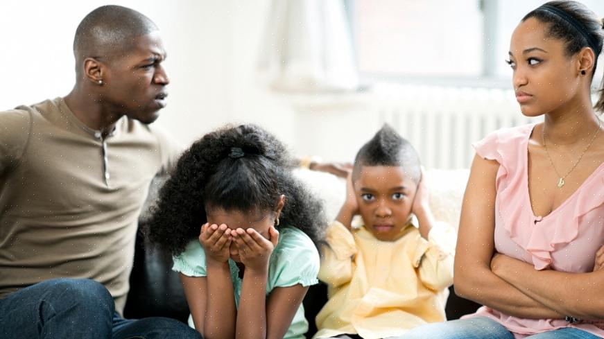 ילדי גירושין עשויים להתגורר אצל אחד ההורים