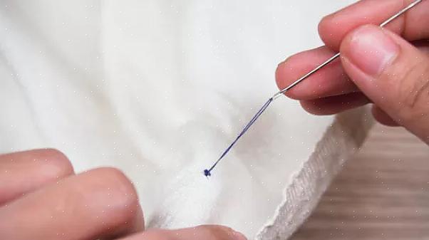 להלן השלבים כיצד לתפור חרוזים על שמלה