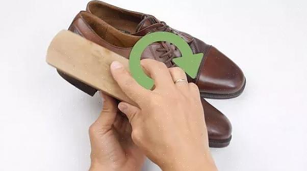 הימנע משימוש באותה סמרטוט לנעליים בצבעים שונים
