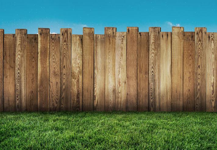 אם אתה רוצה גדר עץ משלך כדי להשלים את הבית שלך