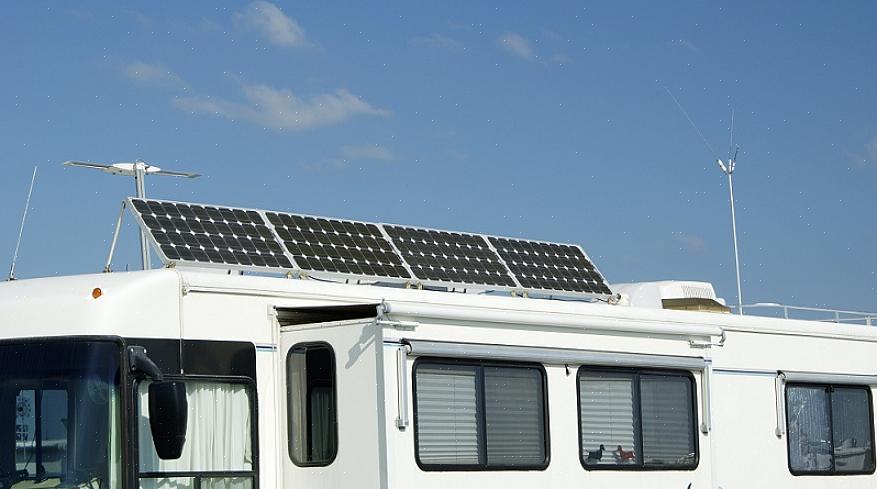 זכור שאתה זקוק ליותר מפאנלים סולאריים בלבד כדי שהבית שלך יתנהל באנרגיה סולארית