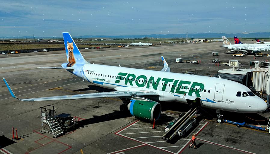 מסך ההזמנות המקוון של חברת Frontier Airlines פשוט להפליא