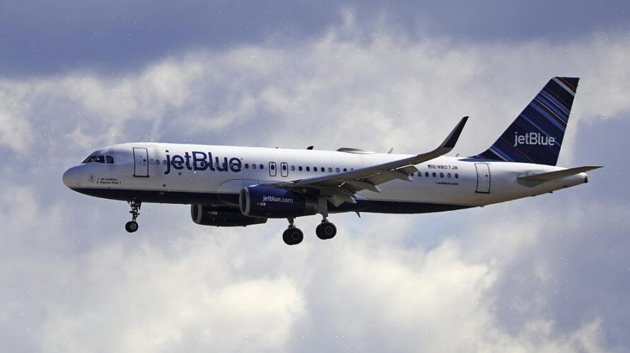 בחר באפשרות הנסיעה - Jet Blue מאפשר לך לבחור בין "המחיר הנמוך ביותר הזמין" ל"המחיר להחזר