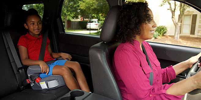 התקנת מושב לרכב להמרה צריכה לקחת בחשבון את גיל התינוק שישב את מושב הרכב