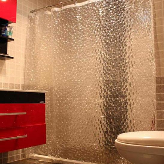 תכנון ויצירה של וילון מקלחת משלך קל בהרבה אם אתה משתמש בווילונות בד