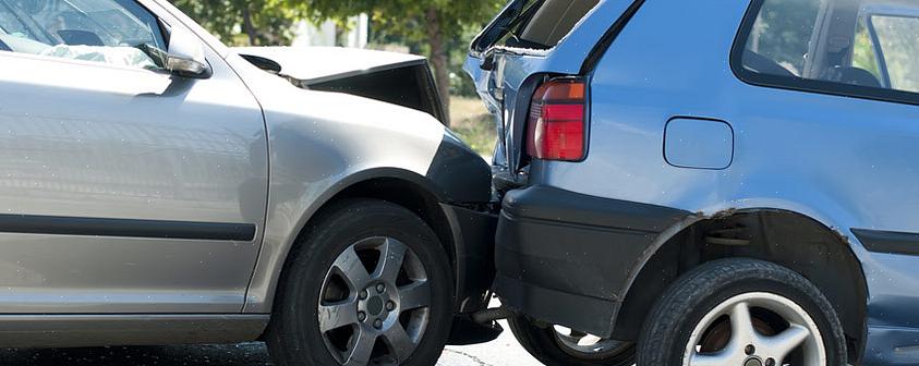 ישנם שני סוגים נפוצים של תביעות ביטוח רכב שניתן לדווח עליהם בגין נזק לרכב שבבעלותך