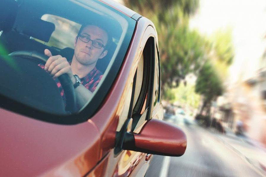 נכון כי רישום ביטוח הרכב שלך בשם הוריך הוא אפשרות טובה לעזור לך לחסוך כסף בביטוח שלך