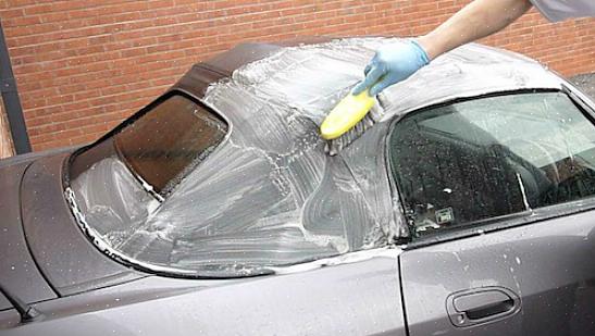 עדיף לשטוף את מכוניתך מוקדם בבוקר או בשעות אחר הצהריים המאוחרות