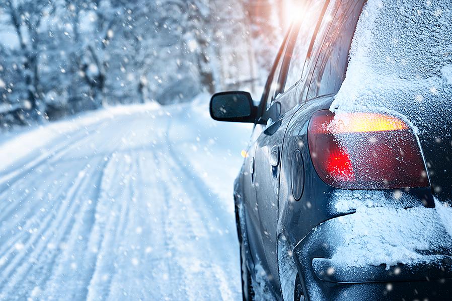 נהיגה בחורף שונה מאופן הנהיגה בקיץ מכיוון שאתה צריך להיות זהיר במיוחד בקרח