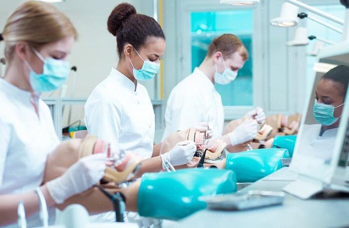 סיום בית הספר לרפואת שיניים אינו מבטיח שתוכל עדיין לעבוד כרופא שיניים