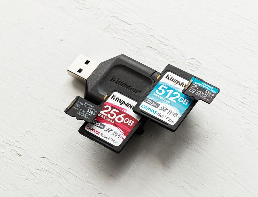 ל- EBay יש קורא כרטיסי זיכרון פלאש קומפקטי מסוג USB 2.0 CF במחיר של חמישה דולרים בלבד